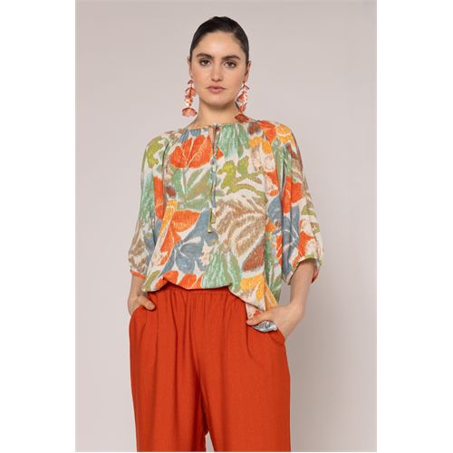 Anotherwoman ladieswear blouses & tunics - <p>printed blouse in loose fit with 3/4 puff sleeve in crincle viscose</p>.. available in size 36,38,40,42,44,46 (multicolor)