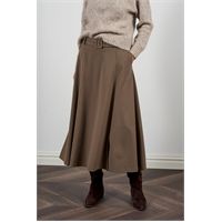 T442 (brown) T442