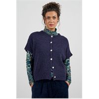 T792 (blue) T792