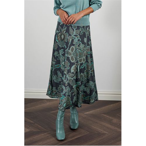 Anotherwoman ladieswear skirts - a wide midi skirt with a floral print on soft viscose with a subtle shimmer.. available in size 36,38,40,42,44,46 (multicolor)